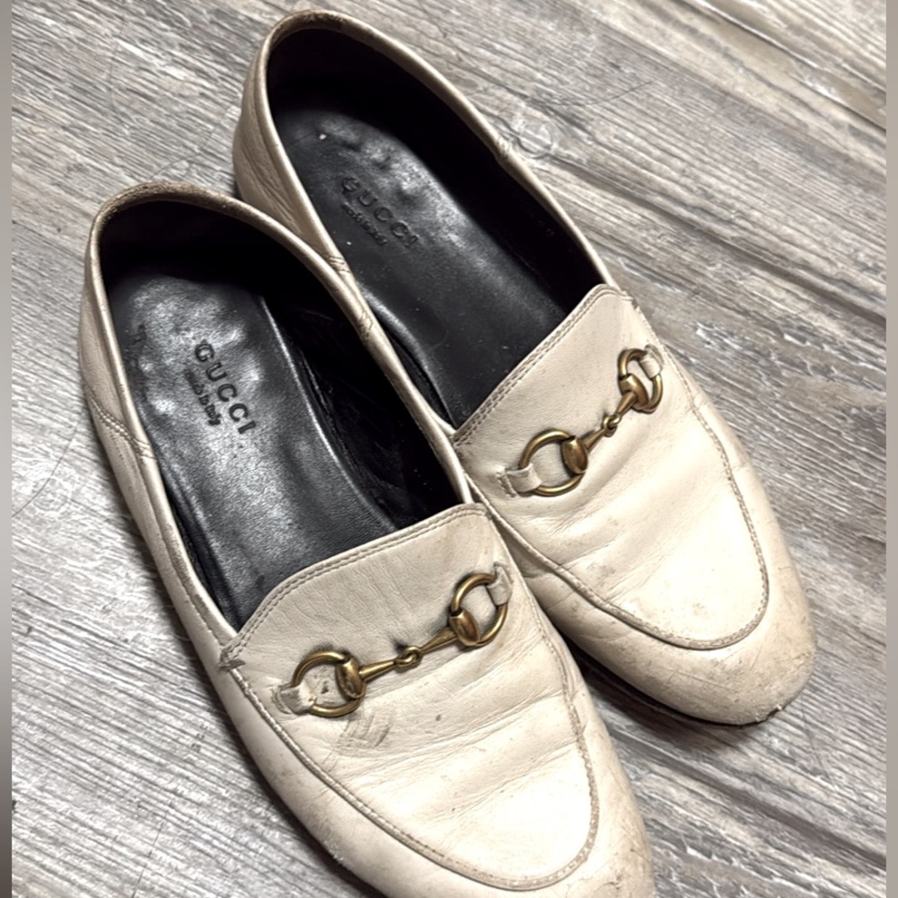 Gucci Women's Off-White Leather Loafers